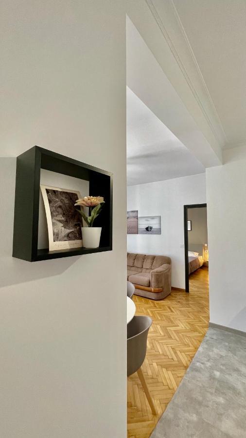 Gorgeous Renovated Apt. Close To Metro And Cultural Sites! Atenas Exterior foto