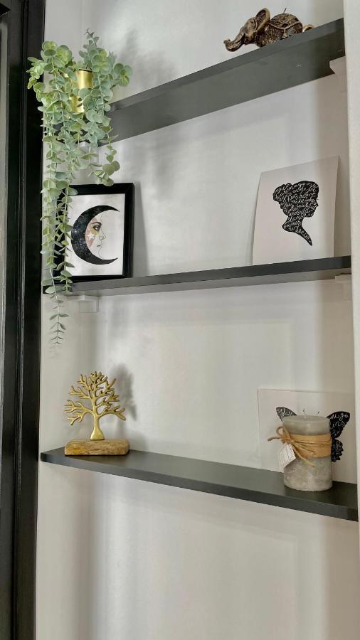 Gorgeous Renovated Apt. Close To Metro And Cultural Sites! Atenas Exterior foto