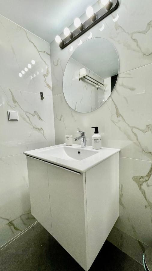 Gorgeous Renovated Apt. Close To Metro And Cultural Sites! Atenas Exterior foto